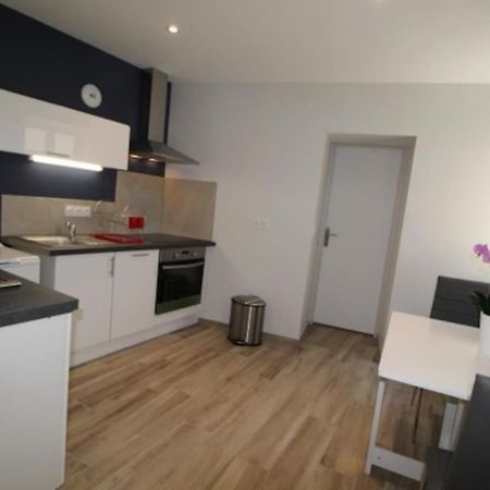 Petit Appartement Confortable Châteaubourg Extérieur photo