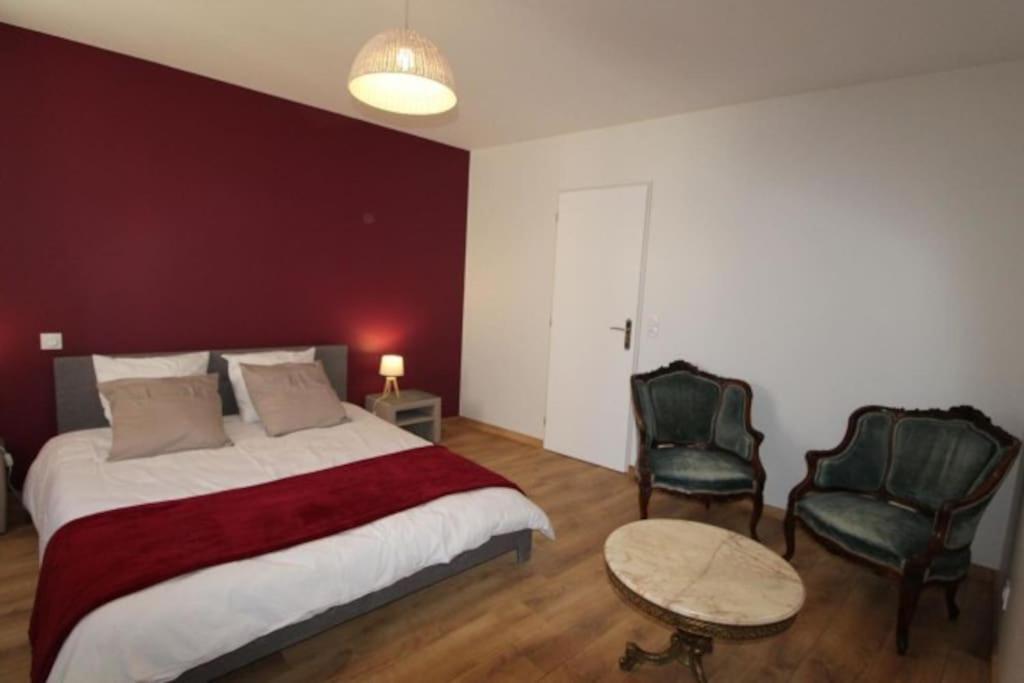 Petit Appartement Confortable Châteaubourg Extérieur photo